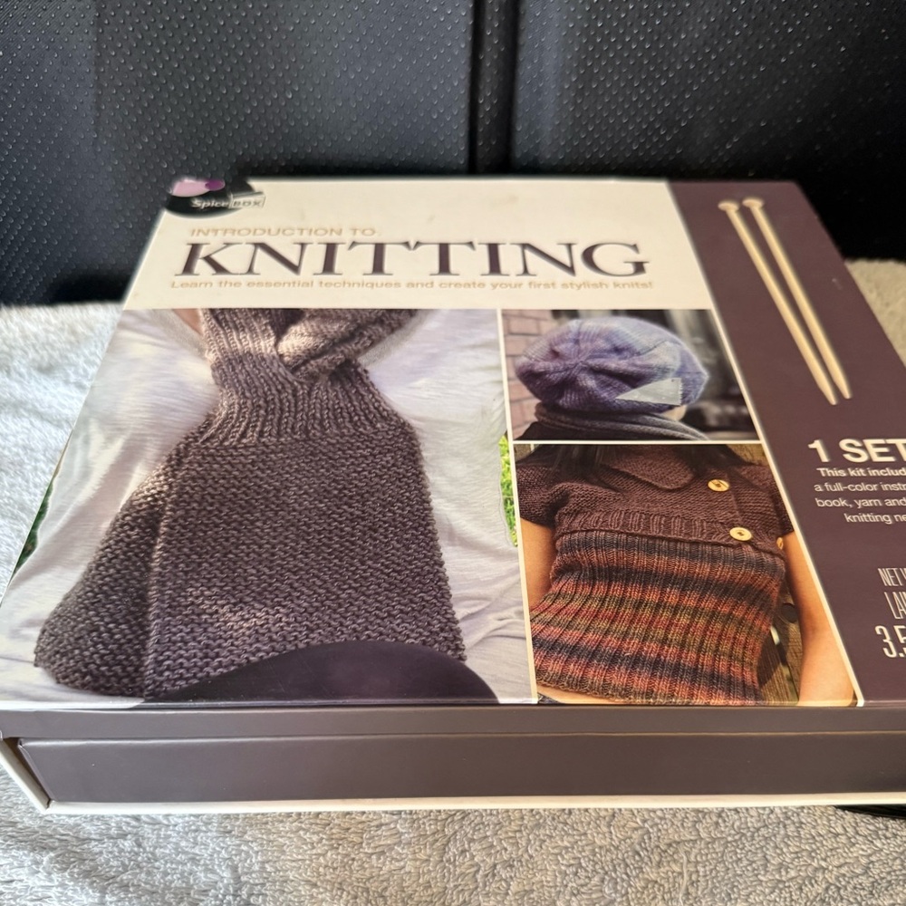 Spice Box, Introduction to Knitting Kit, Craft Project, For Beginners. - Picture 5 of 13